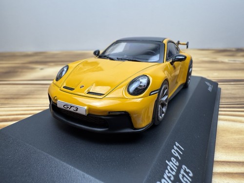 Solido porsche 911 992 - 1/43,